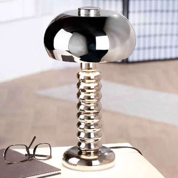 Carnation Iron Mushroom Table lamp In Shiny Silver